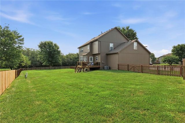 932 Elder Court, Raymore, MO 64083