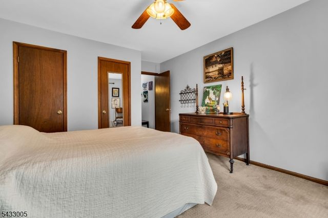 11 Colonial Ct 11, High Bridge Boro, NJ 08829