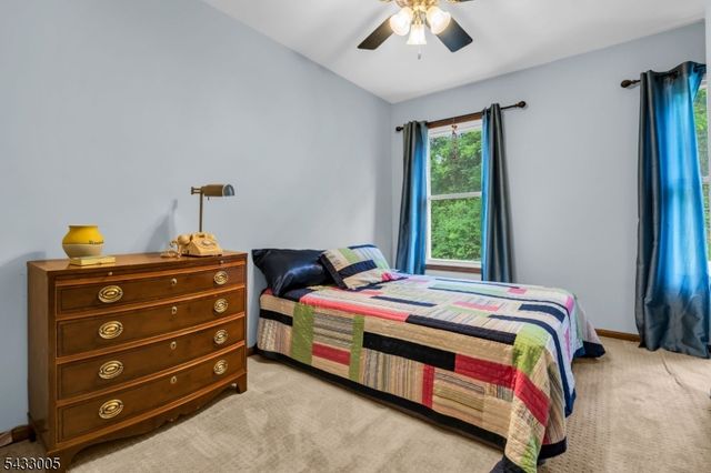 11 Colonial Ct 11, High Bridge Boro, NJ 08829