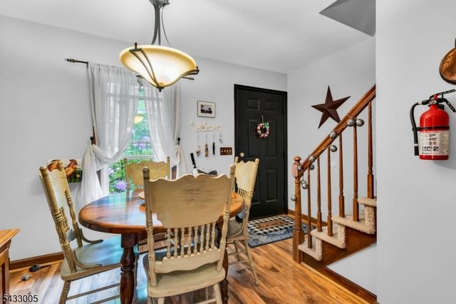11 Colonial Ct 11, High Bridge Boro, NJ 08829
