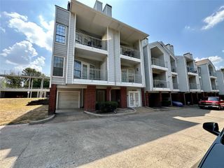 9823 Summerwood Circle 2004, Dallas, TX 75243