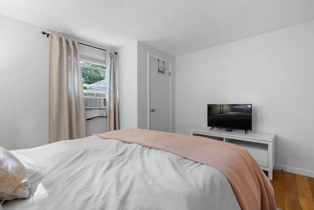 107 Vernon St D, Wakefield, MA 01880