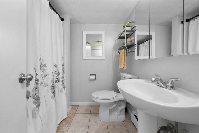 107 Vernon St D, Wakefield, MA 01880