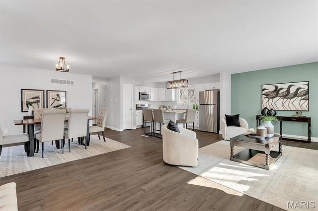 4603 Mattis Road, St Louis, MO 63128