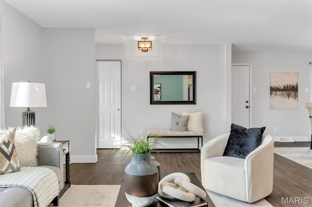 4603 Mattis Road, St Louis, MO 63128