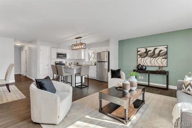 4603 Mattis Road, St Louis, MO 63128