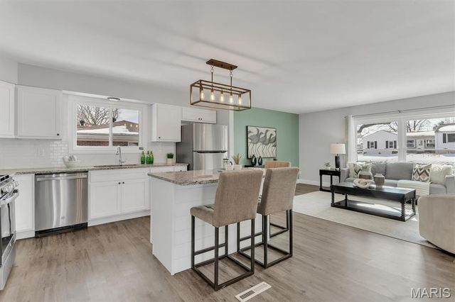 4603 Mattis Road, St Louis, MO 63128