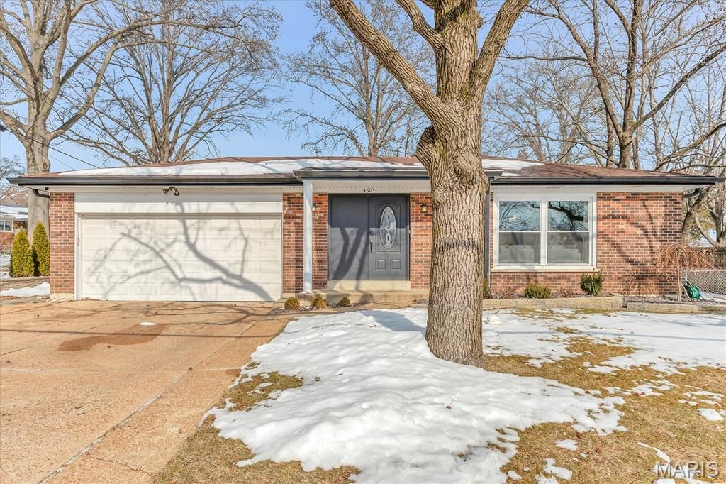 4603 Mattis Road, St Louis, MO 63128