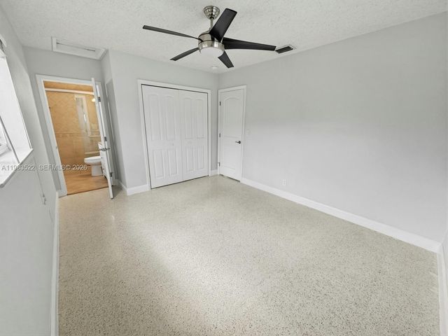 1772 NW 39th St, Oakland Park, FL 33309