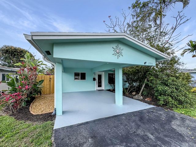 1772 NW 39th St, Oakland Park, FL 33309
