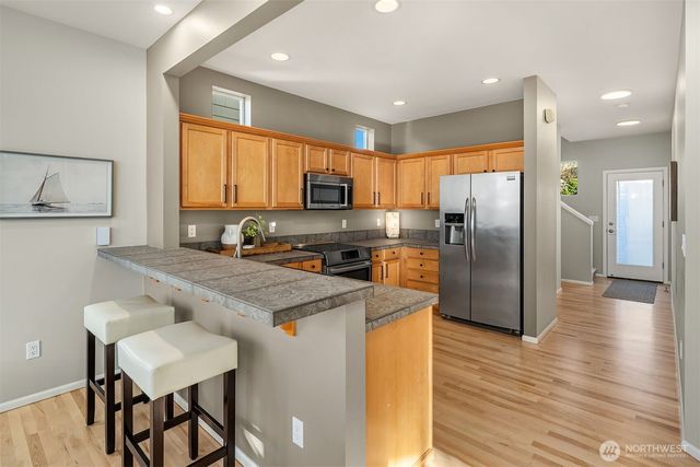 1918 24th Avenue NE, Issaquah, WA 98029