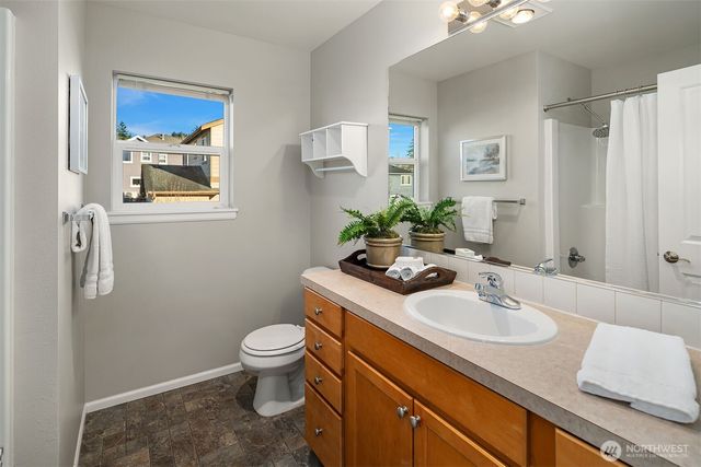 1918 24th Avenue NE, Issaquah, WA 98029