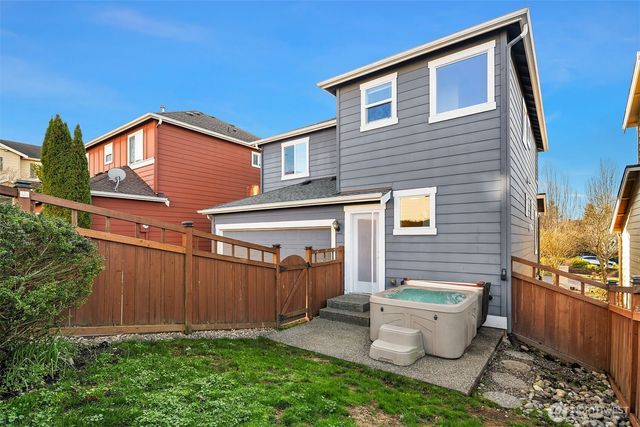 1918 24th Avenue NE, Issaquah, WA 98029