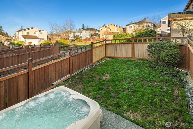 1918 24th Avenue NE, Issaquah, WA 98029