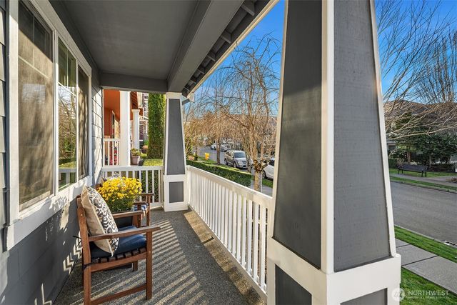 1918 24th Avenue NE, Issaquah, WA 98029