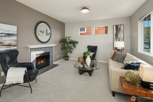 1918 24th Avenue NE, Issaquah, WA 98029