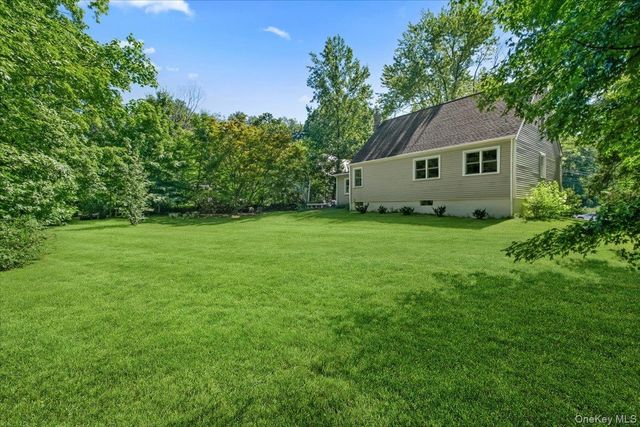 3 Gabriel Drive, Cortlandt Manor, NY 10567