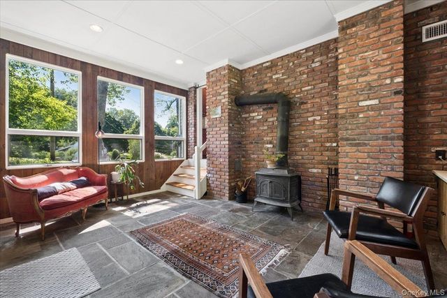 3 Gabriel Drive, Cortlandt Manor, NY 10567