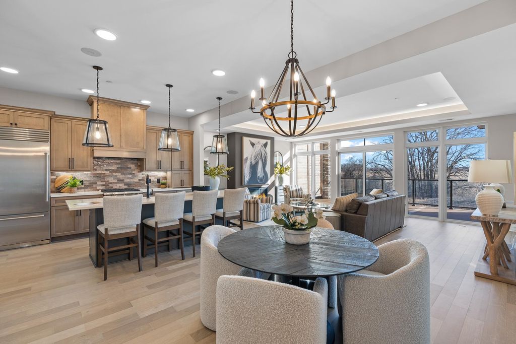 1 Hill Farm Road 210, North Oaks, MN 55127 — photo 2