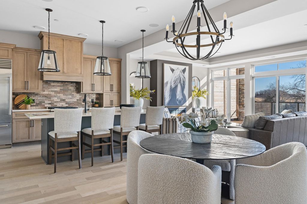 1 Hill Farm Road 210, North Oaks, MN 55127 — photo 3