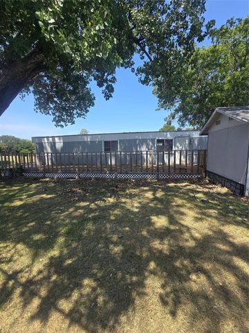 3903 Montgomery Drive, Granbury, TX 76049