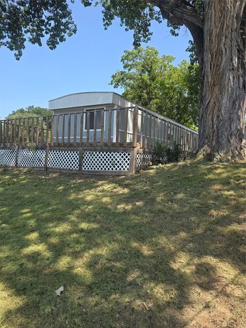 3903 Montgomery Drive, Granbury, TX 76049