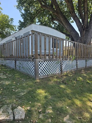 3903 Montgomery Drive, Granbury, TX 76049