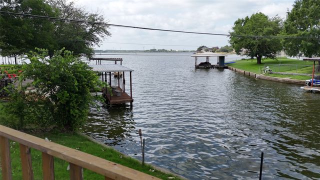 3903 Montgomery Drive, Granbury, TX 76049
