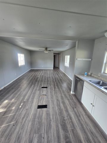 3903 Montgomery Drive, Granbury, TX 76049