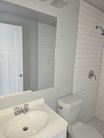 3903 Montgomery Drive, Granbury, TX 76049