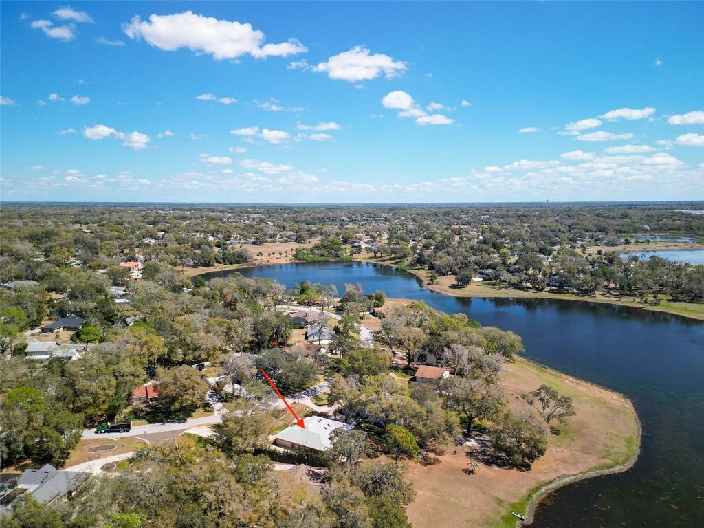 Image 13 of property listing at 1996 TOURNAMENT DRIVE, Apopka, FL 32712