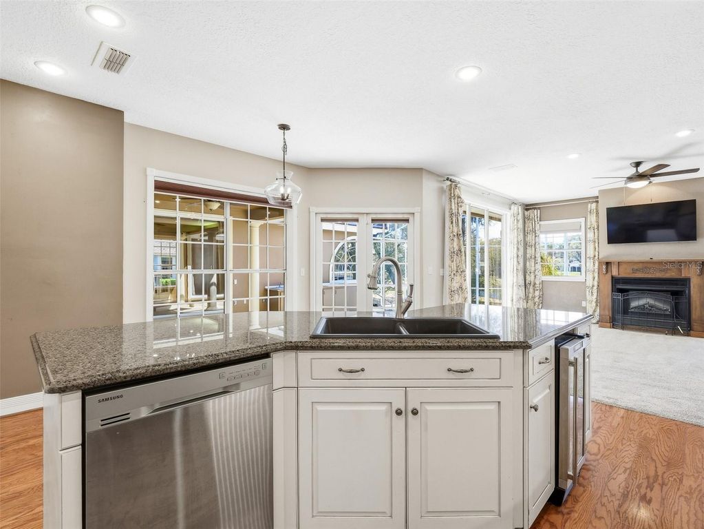 Image 23 of property listing at 1996 TOURNAMENT DRIVE, Apopka, FL 32712