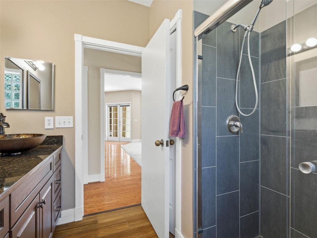 Image 40 of property listing at 1996 TOURNAMENT DRIVE, Apopka, FL 32712