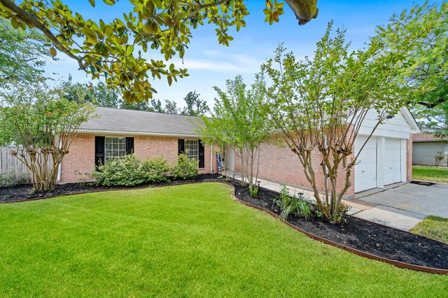 11303 Trudeau Drive, Houston, TX 77065