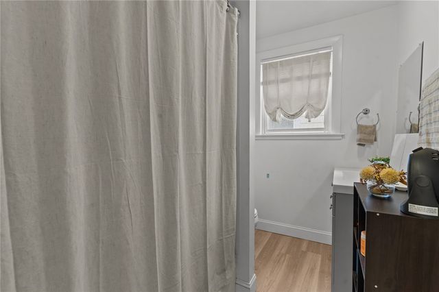 44 Bedlow Avenue, Newport, RI 02840