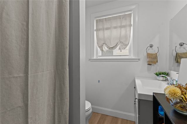 44 Bedlow Avenue, Newport, RI 02840