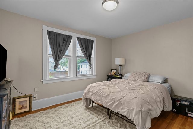 44 Bedlow Avenue, Newport, RI 02840