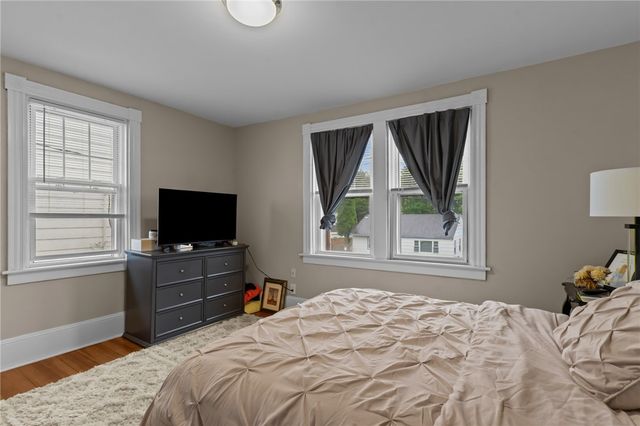 44 Bedlow Avenue, Newport, RI 02840