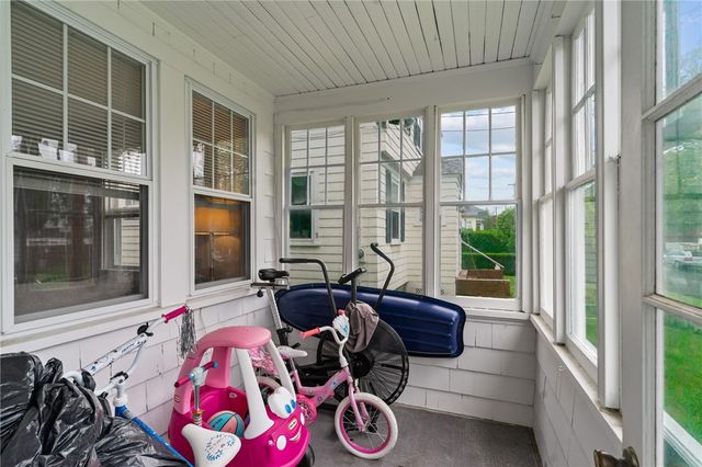 44 Bedlow Avenue, Newport, RI 02840