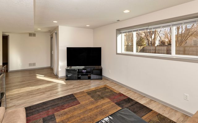 1174 S 51st Street, West Des Moines, IA 50265