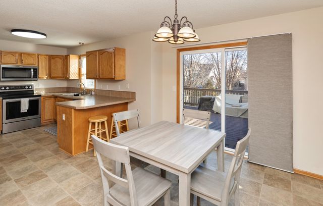 1174 S 51st Street, West Des Moines, IA 50265