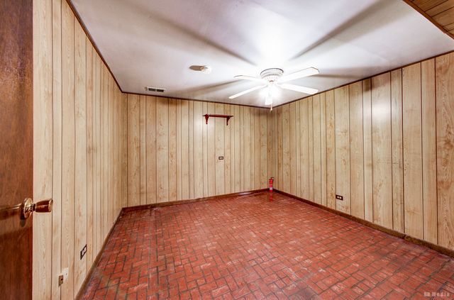 9837 Massasoit Avenue, Oak Lawn, IL 60453