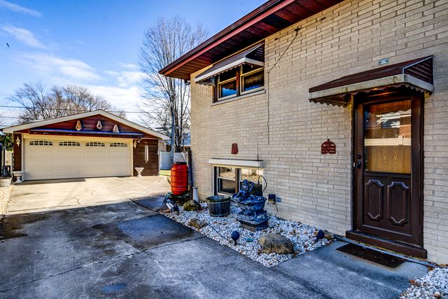 9837 Massasoit Avenue, Oak Lawn, IL 60453