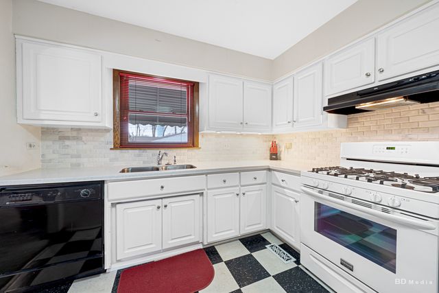 9837 Massasoit Avenue, Oak Lawn, IL 60453