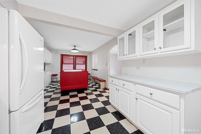 9837 Massasoit Avenue, Oak Lawn, IL 60453