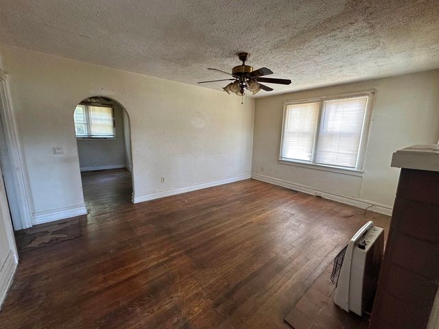 248 6th Avenue West, Huntington, WV 25701