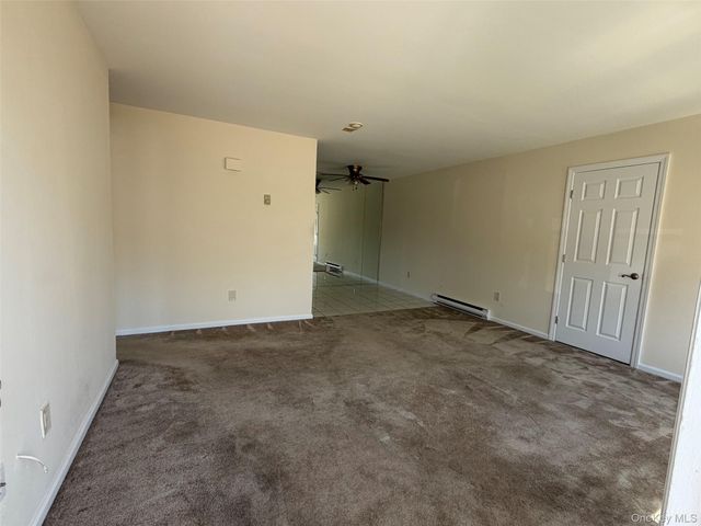 25 Athens, West Babylon, NY 11704