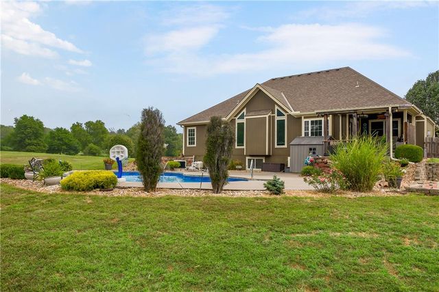 7514 S Buckner Tarsney Road, Grain Valley, MO 64029