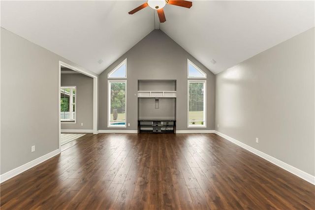 7514 S Buckner Tarsney Road, Grain Valley, MO 64029