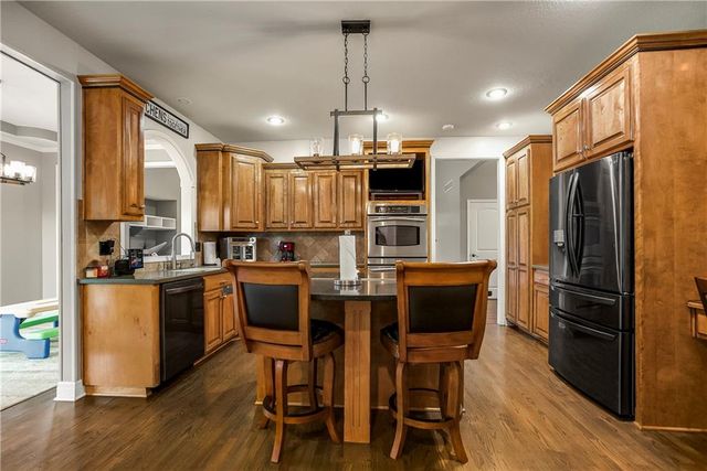 7514 S Buckner Tarsney Road, Grain Valley, MO 64029
